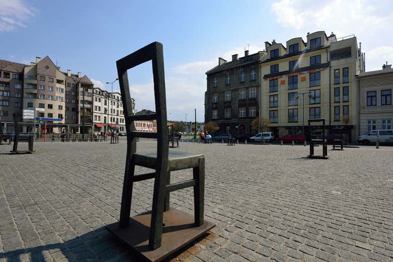 Plac Bohaterów Getta o Plaza de las sillas